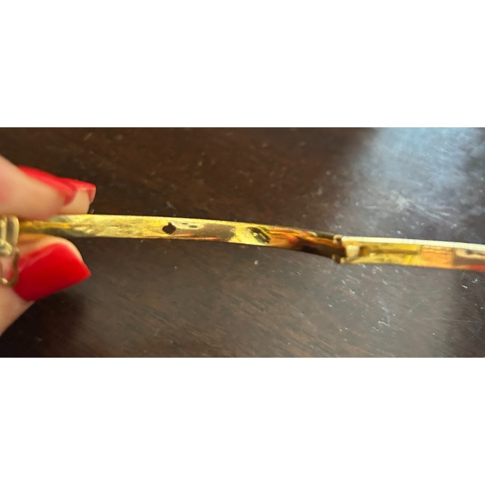 Kate Spade New York Spot Spade Enamel Hinge Bangle Bracelet Minimalist White Gld - Picture 6 of 16